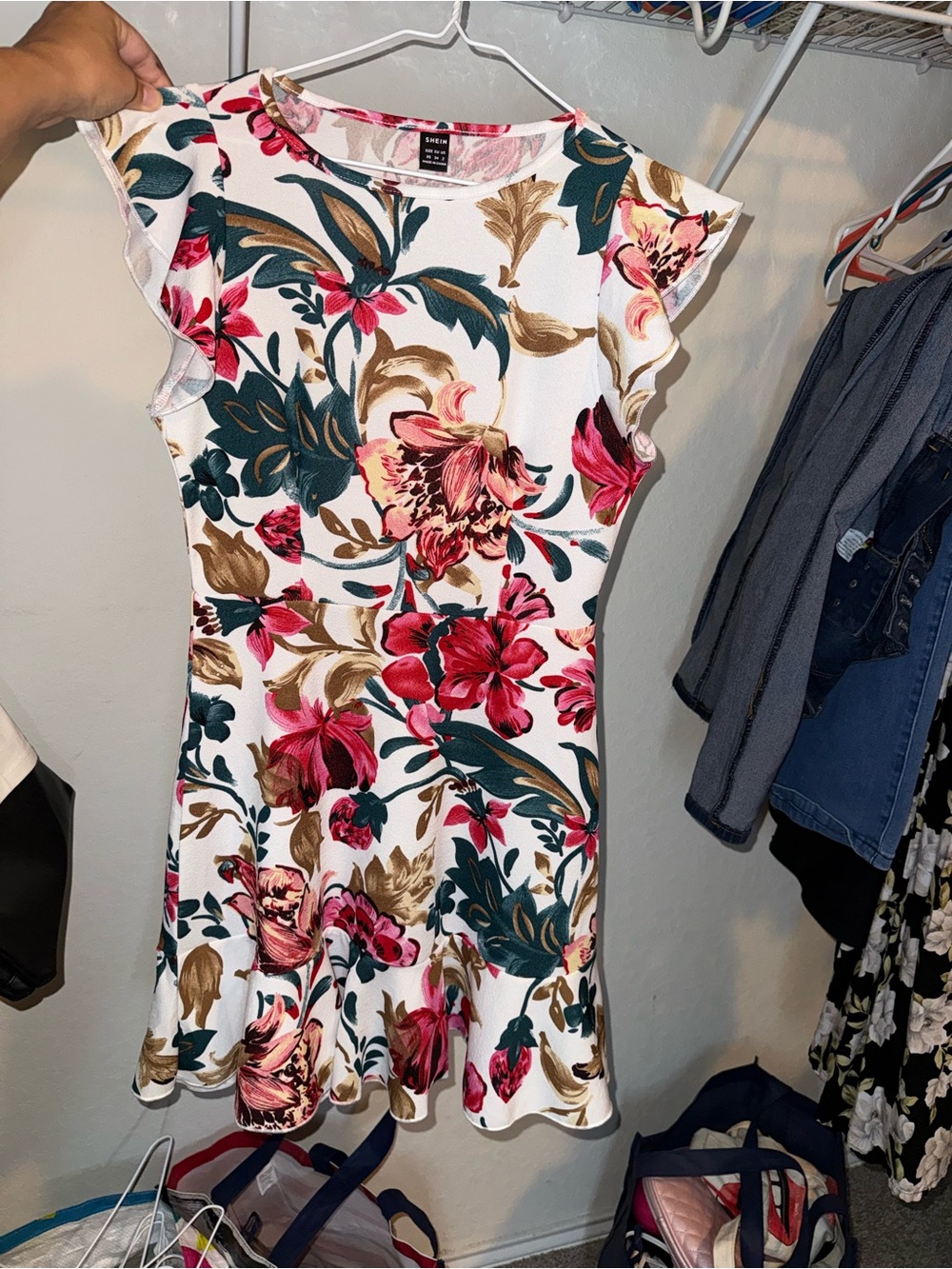 Women’s SHEIN floral ruffle cap sleeve dress